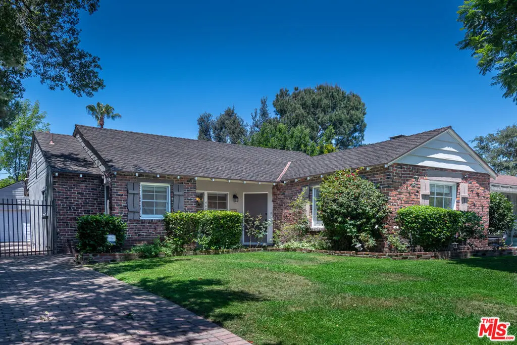 4421 Strohm Avenue, Toluca Lake, CA — listing photo 1