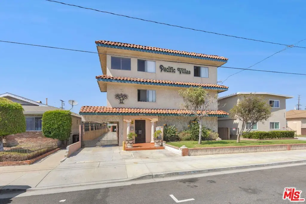 4047 W 136th Street, Hawthorne, CA — listing photo 1