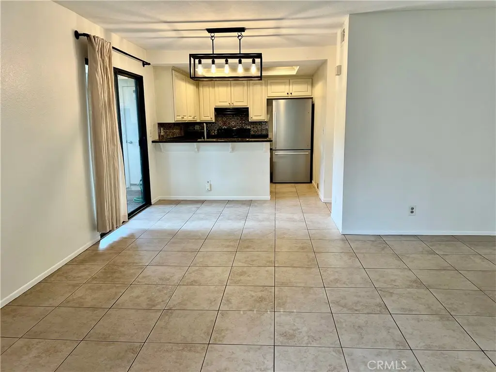 Condominium for rent at 37 Largo, Laguna Niguel, CA featuring 1 bed and 1 bath