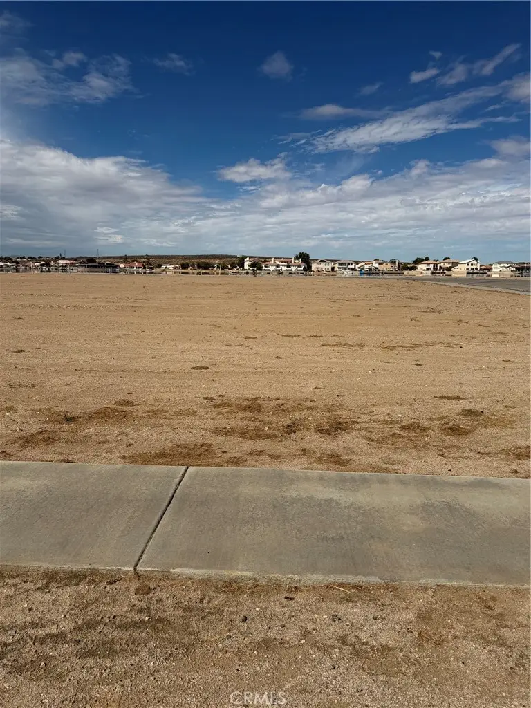 9 Lakeview, Helendale, CA — listing photo 1