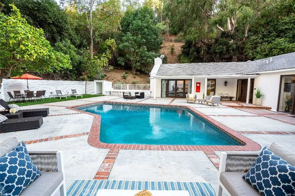 3183 N Laurel Canyon Blvd, Studio City, CA — listing photo 1
