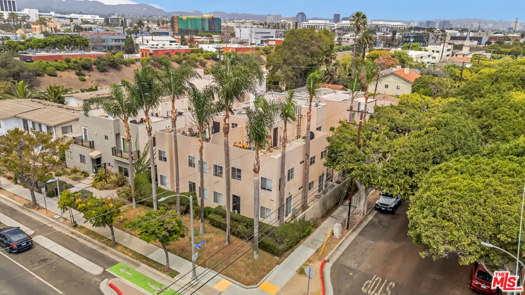 1757 17th Street, Santa Monica, CA — listing photo 1