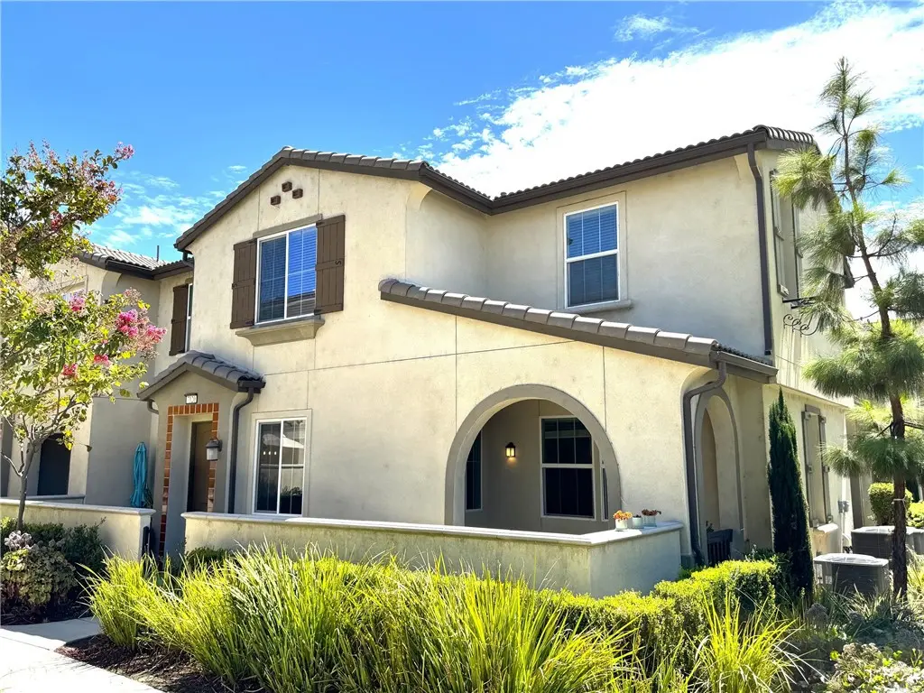 Condominium for sale at 7120 Vernazza, Eastvale, CA featuring 3 beds and 3 baths