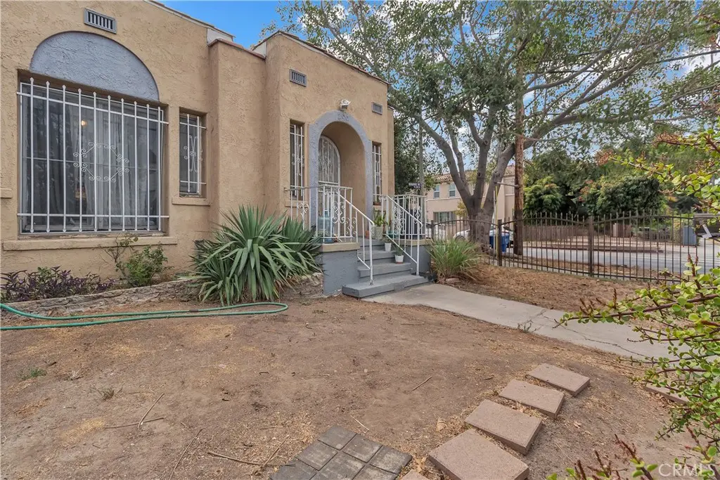 Duplex for sale at 4115 Council Street, Los Angeles, CA