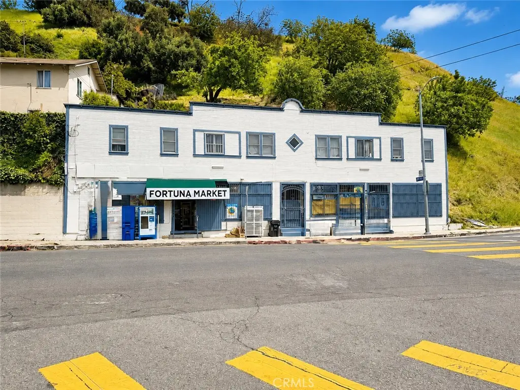 Triplex for sale at 3374 Griffin, Los Angeles, CA