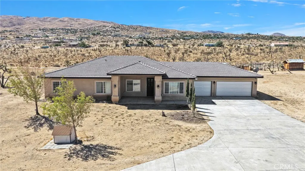25575 Rancho, Apple Valley, CA — listing photo 1