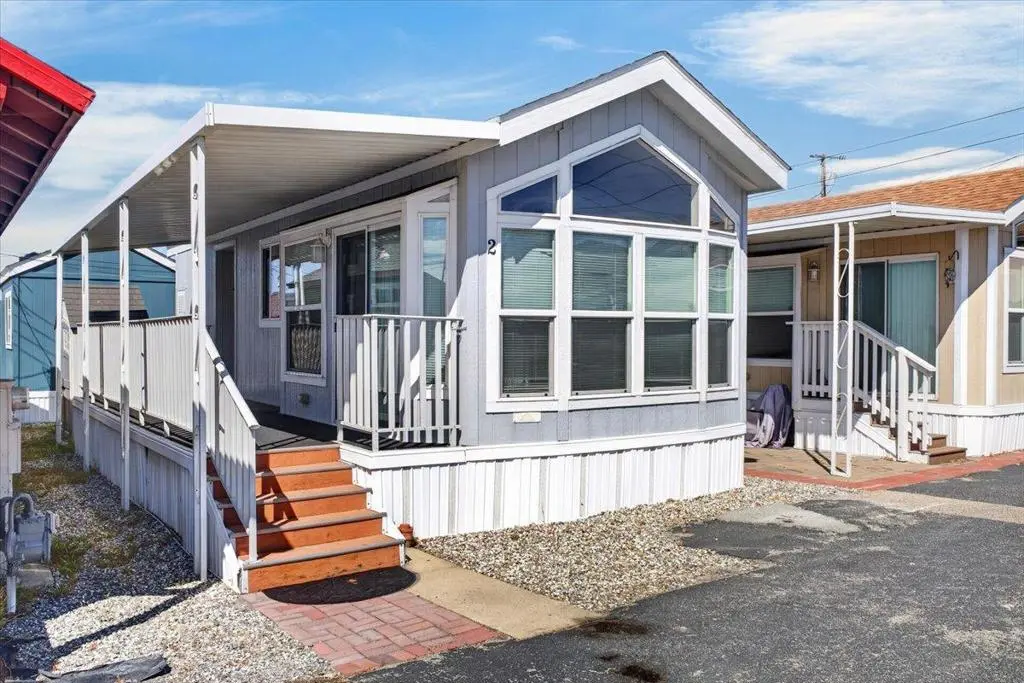 835 Kimball Avenue 2, Seaside, CA — listing photo 1