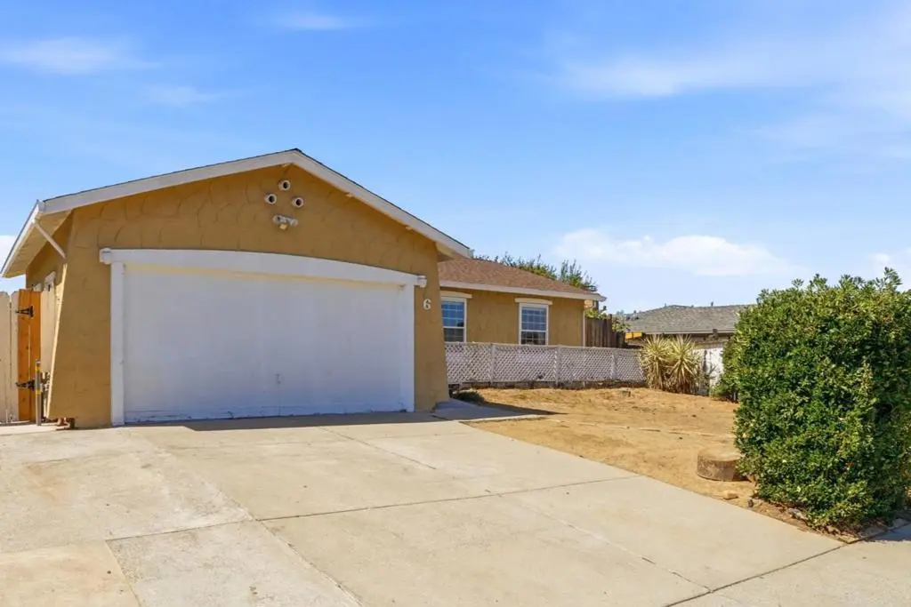 Single Family Residence for sale at 6 Huntington Circle, Pittsburg, CA featuring 3 beds and 2 baths