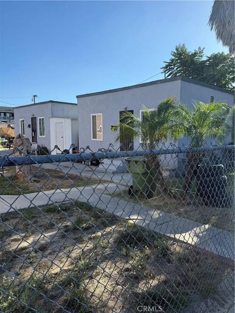 208 E Poplar, Compton, CA — listing photo 1