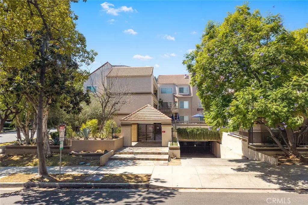 501 E Del Mar Boulevard 109, Pasadena, CA — listing photo 1
