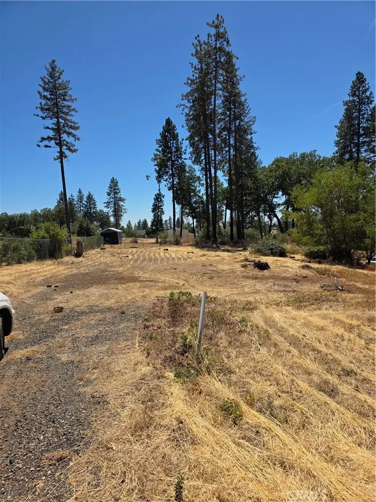 1564 Hemlock, Paradise, CA — listing photo 1