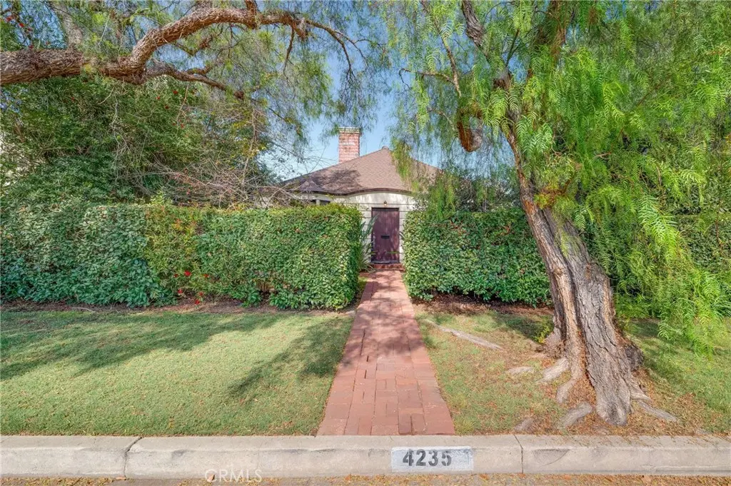Single Family Residence for sale at 4235 Pepperwood, Long Beach, CA featuring 3 beds and 2 baths