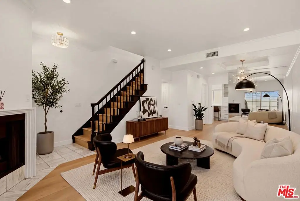 Townhouse for sale at 5145 Yarmouth Avenue 19, Los Angeles, CA featuring 2 beds and 3 baths