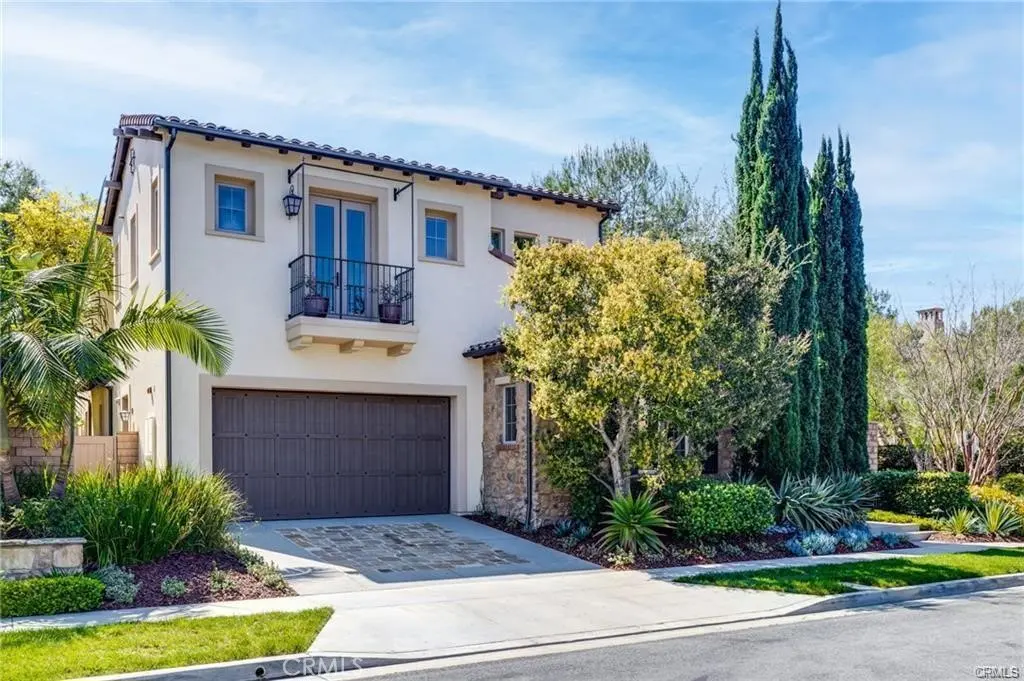 Residential Lease for rent at 32 Lowland, Irvine, Orange County, CA featuring 4 beds and 6 baths