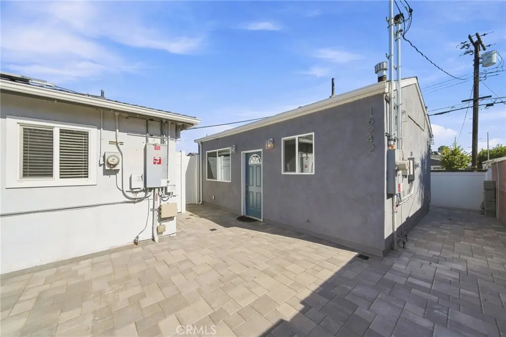 16242 Londelius, North Hills, CA — listing photo 1