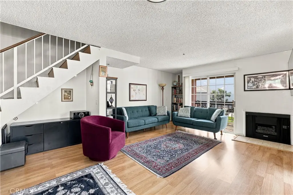 147 W Acacia 160, Glendale, CA — listing photo 1
