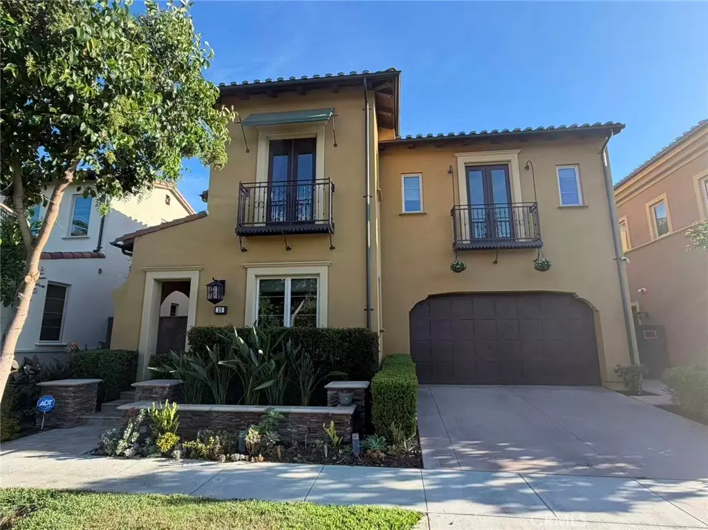 Single Family Residence for rent at 20 Hawkeye, Irvine, CA featuring 5 beds and 4 baths