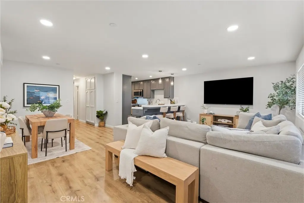 Condominium for sale at 17200 Newhope 204, Fountain Valley, CA