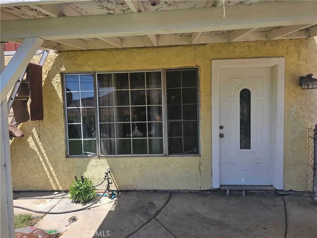 Single Family Residence for rent at 785 W Westward, Banning, CA featuring 4 beds and 2 baths