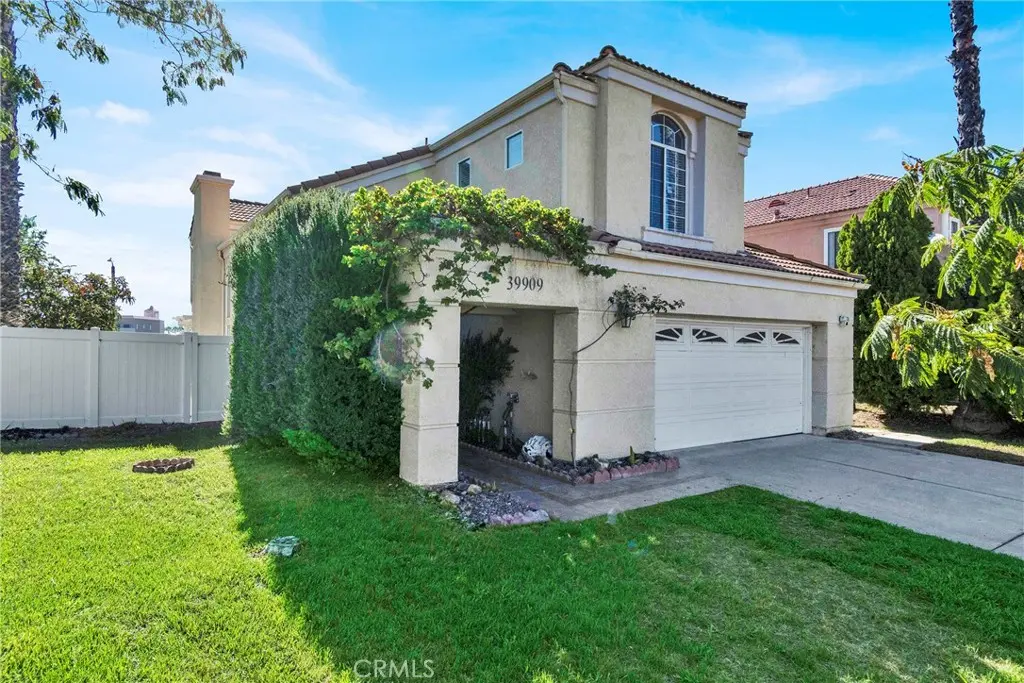 Single Family Residence for sale at 39909 Via Castana, Murrieta, CA featuring 5 beds and 4 baths