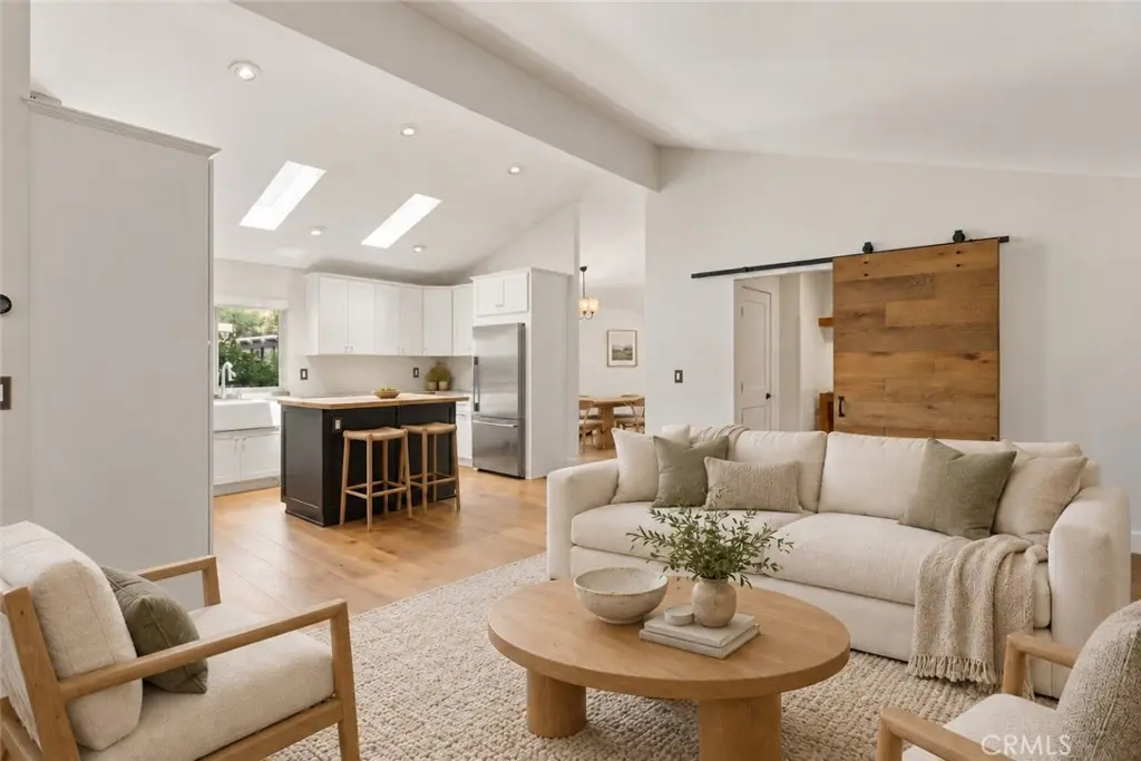 34 1/2 Nottingham Road, Westlake Village, CA — listing photo 1