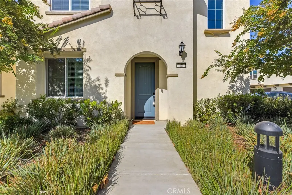 26149 Park Avenue 18, Loma Linda, CA — listing photo 1