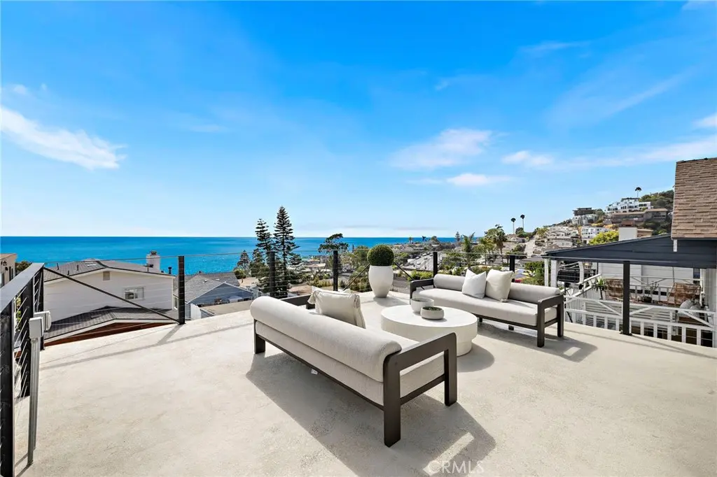 Single Family Residence for rent at 2966 Terry Road, Laguna Beach, CA featuring 3 beds and 2 baths