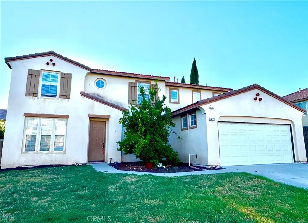 Single Family Residence for rent at 7223 Silverwood Dr, Eastvale, CA featuring 5 beds and 3 baths