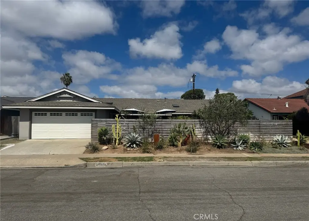 2817 La Salle, Costa Mesa, CA — listing photo 1