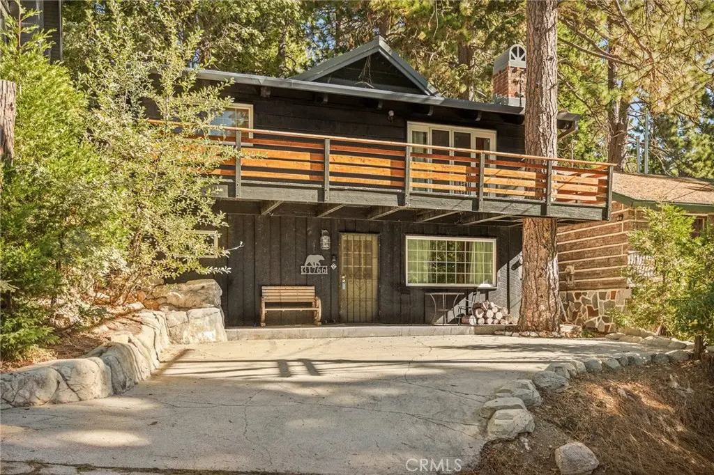 31766 Silver Spruce, Running Springs, CA — listing photo 1