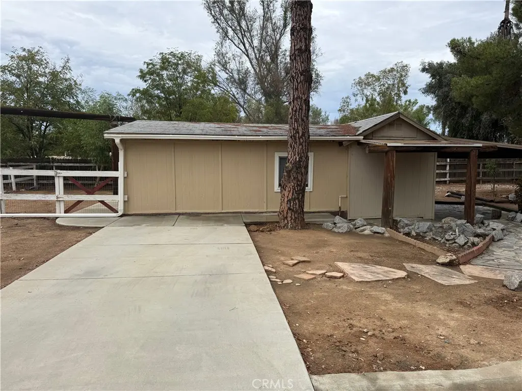 Cabin for rent at 31295 Geary, Menifee, CA featuring 2 beds and 1 bath