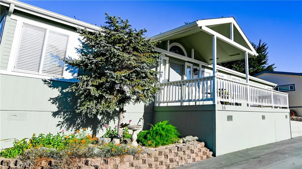 1625 Cass 16, Cayucos, CA — listing photo 1