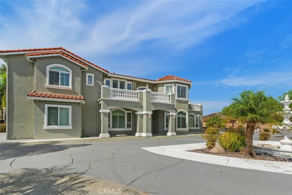 Single Family Residence for sale at 27355 Stonehenge, Hemet, CA featuring 4 beds and 4 baths