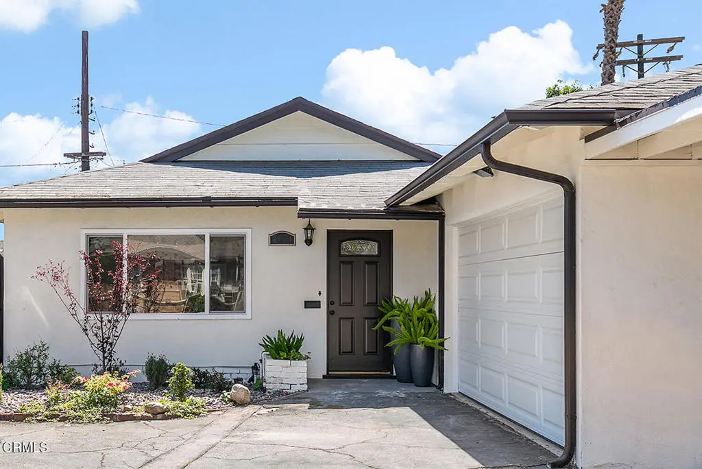 2211 1/8 Casitas Avenue, Altadena, CA — listing photo 1