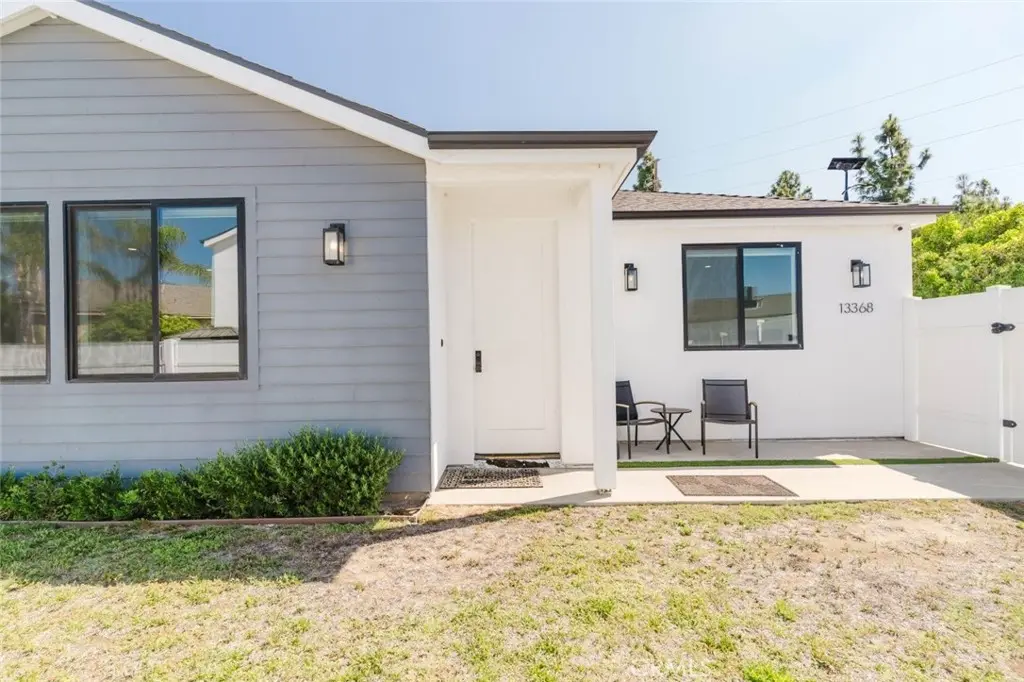 13368 Pala Avenue, Sylmar, CA — listing photo 1