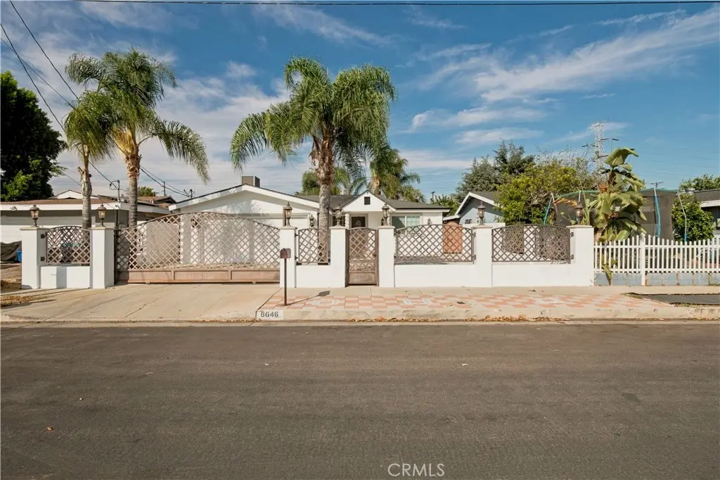8646 Nagle, Panorama City, CA — listing photo 1