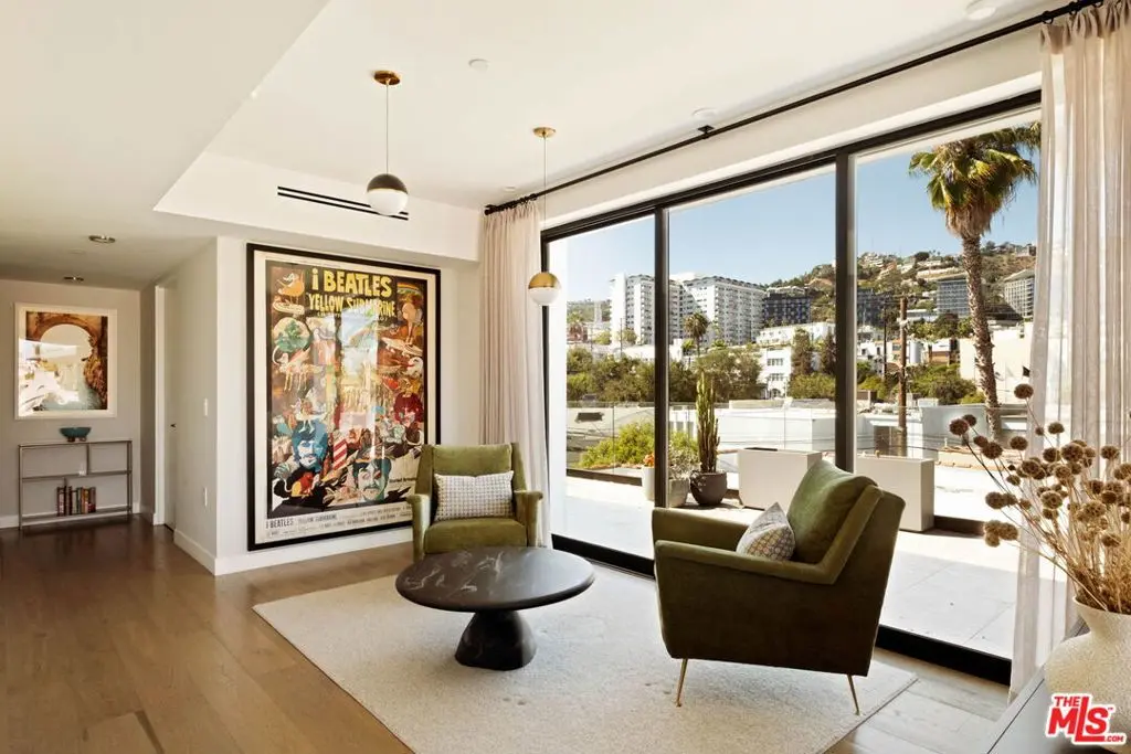 Condominium for sale at 1017 N Croft PH01, Los Angeles, CA featuring 3 beds and 3 baths