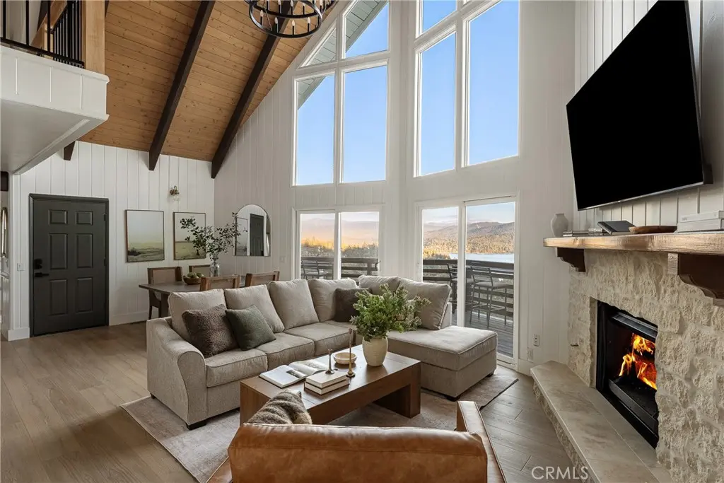1096 Nadelhorn Drive, Lake Arrowhead, CA — listing photo 1