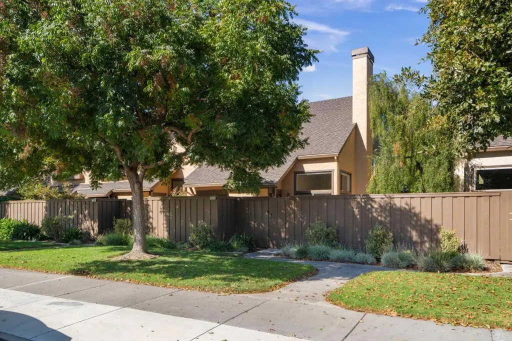 Condominium for sale at 1327 Greenwich Court, San Jose, CA featuring 2 beds and 3 baths