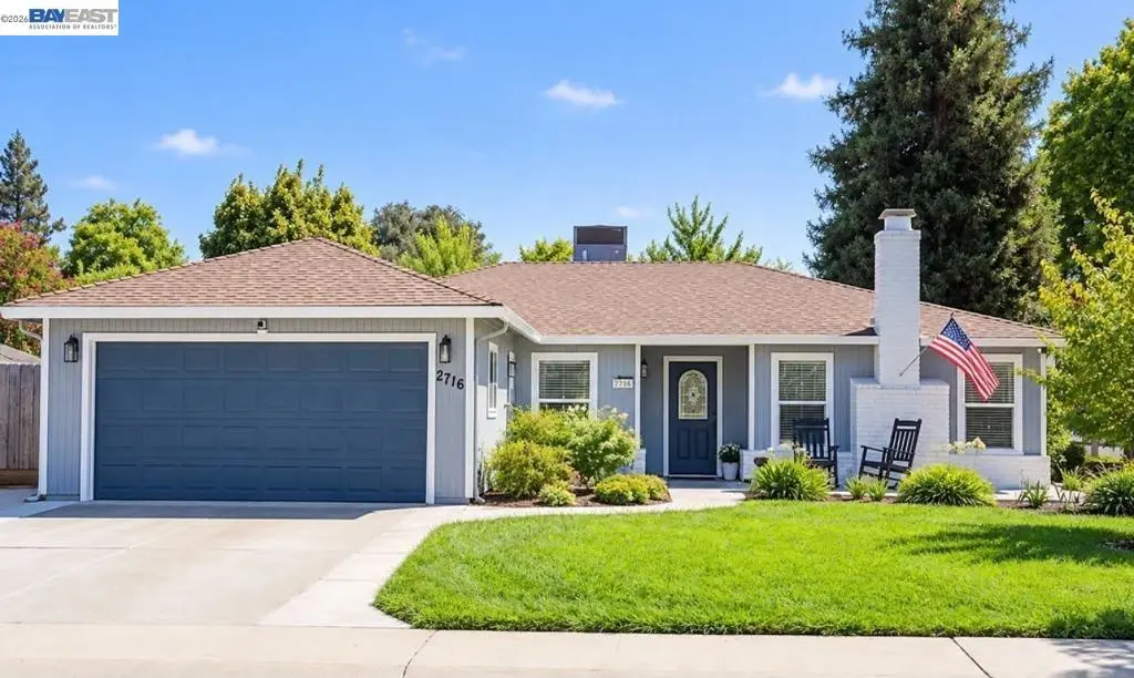 Single Family Residence for sale at 2716 Dania Ct, Modesto, CA featuring 3 beds and 2 baths