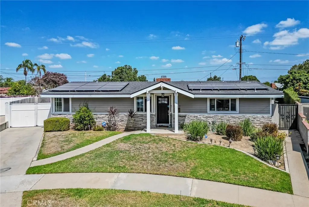5817 Los Cientos, Buena Park, CA — listing photo 1