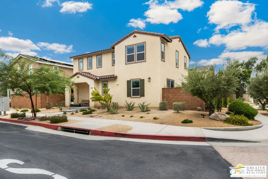 Single Family Residence for sale at 601 Via Firenze, Cathedral City, CA featuring 3 beds and 3 baths