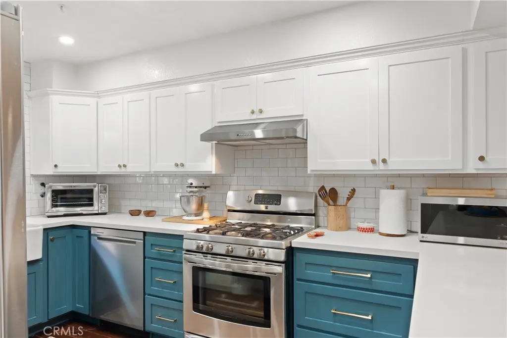 1050 Seco 102, Pasadena, CA — listing photo 1