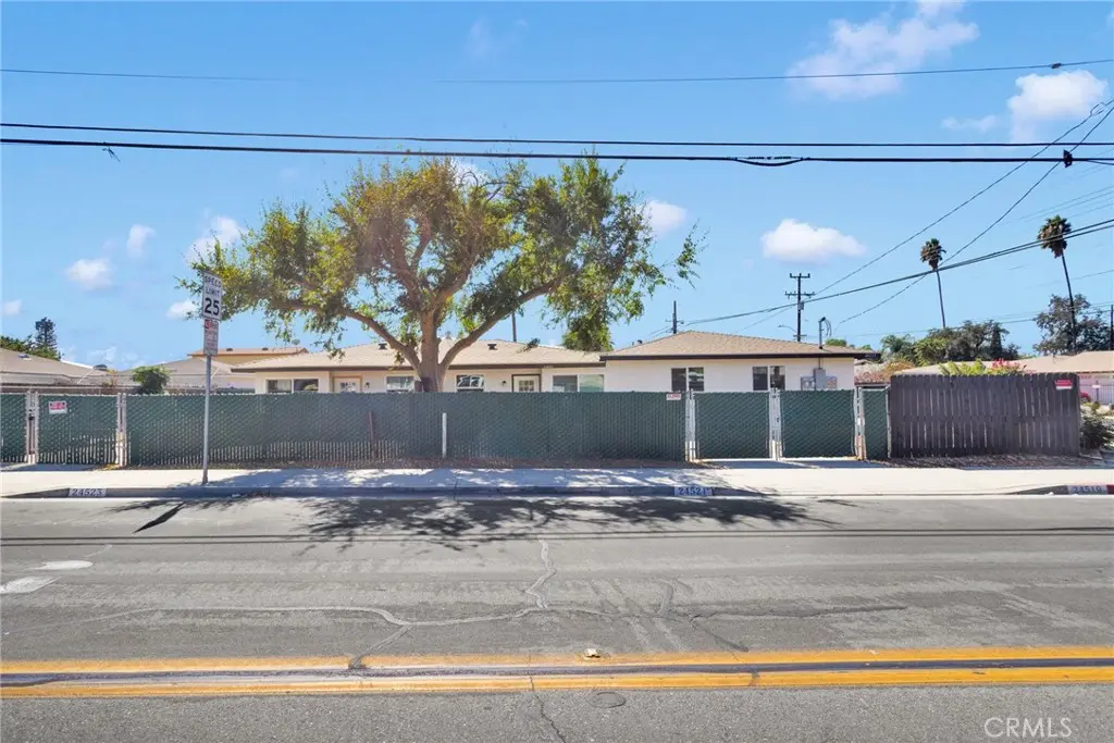 Triplex for rent at 24523 Myers Ave, Moreno Valley, CA featuring 1 bed and 1 bath