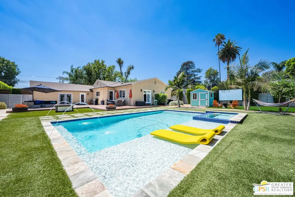 13435 Erwin Street, Valley Glen, CA — listing photo 1