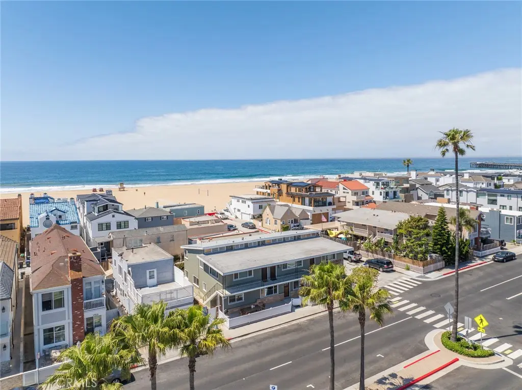 1733 W Balboa Boulevard, Newport Beach, CA — listing photo 1