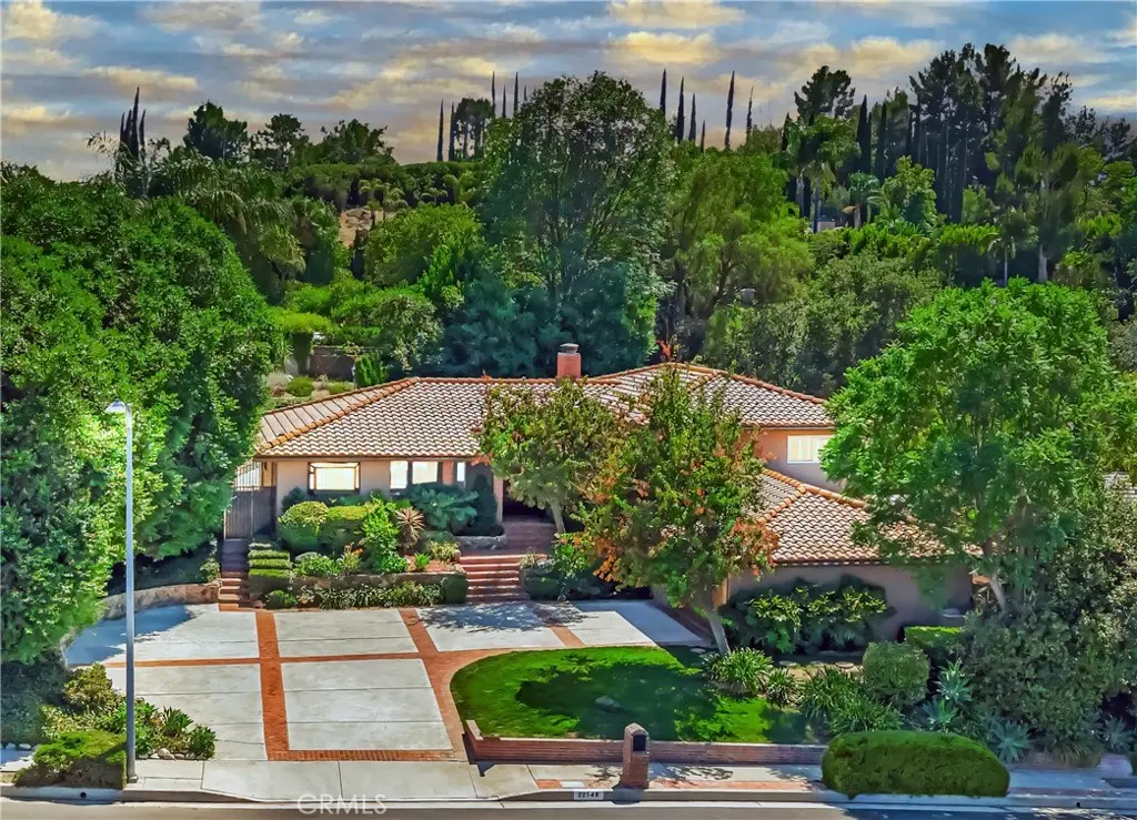 22548 Waterbury, Woodland Hills, CA — listing photo 1