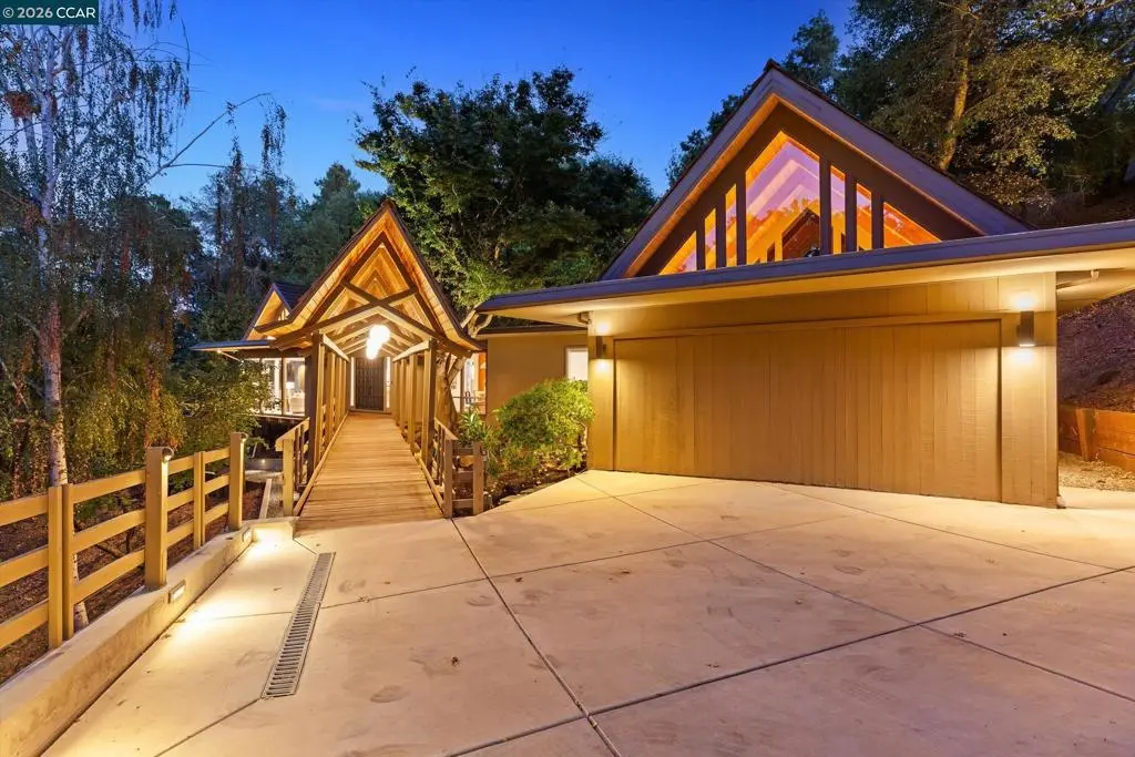 Single Family Residence for sale at 521 Tahos Rd, Orinda, CA featuring 4 beds and 3 baths
