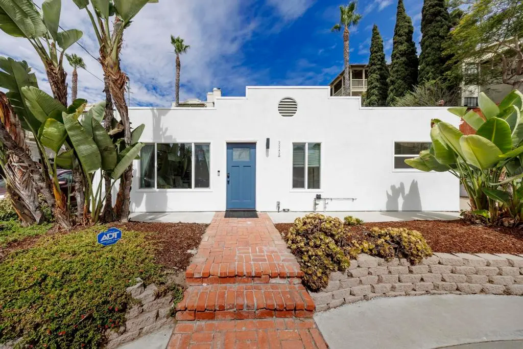 2242 Congress St, San Diego, CA — listing photo 1