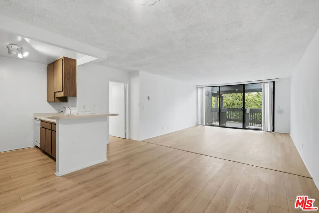 Condominium for rent at 7742 Redlands Street H3028, Los Angeles, CA featuring 2 beds and 2 baths
